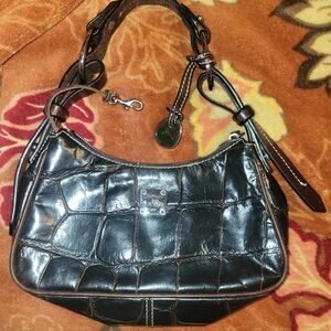 Dooney & Bourke Elegant Black Leather Crocko Vintage 70's Women's Bag
